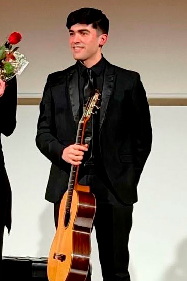 theatre-artist-template-repertoire-img-1 nacho cuadrado guitar 02